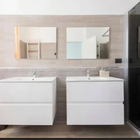 Appartement New Viale Lecco Como